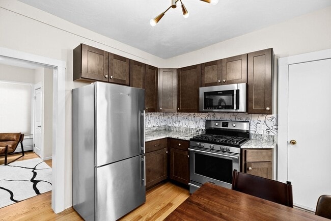 12 Pearl Street Place unit 2, Somerville, MA 02145 - photo 5