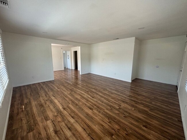 35227 Ave C, Yucaipa, CA 92399 - photo 4