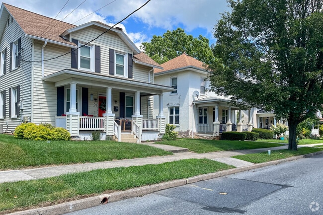 Traditional two-story homes are common in Palmdale, Pennsylvania.
