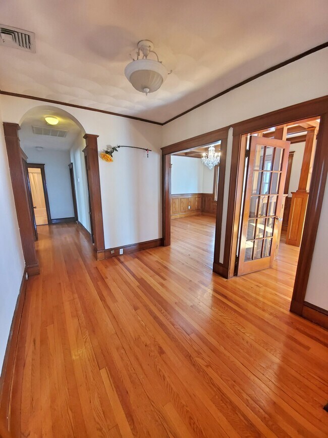 5 Castleton St unit 2, Jamaica Plain, MA 02130 - photo 3