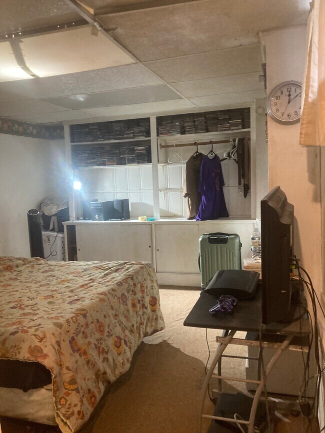 764 Lenore Ln unit 1, Elmont, NY 11003 - photo 2