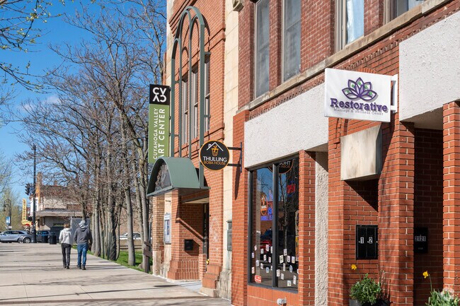 Residents of Northmoreland enjoy shopping and dinning in downtown Cuyahoga Falls.