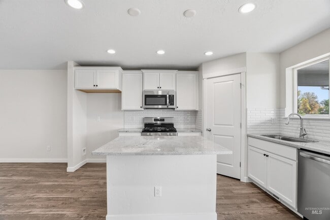 1574 Witt, Mountain Home, ID 83647 - photo 2