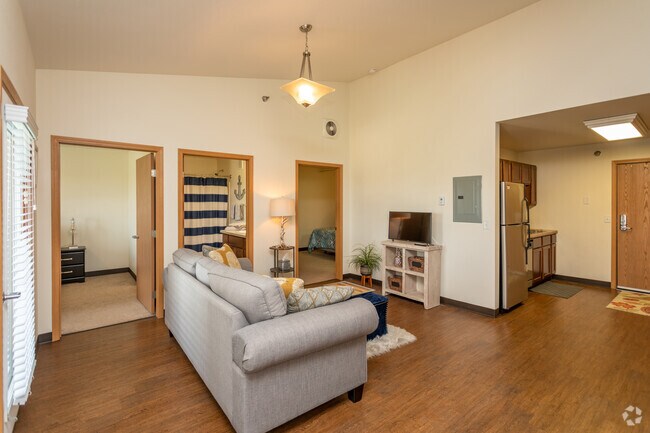 2BR, 2BA, - 847 SF