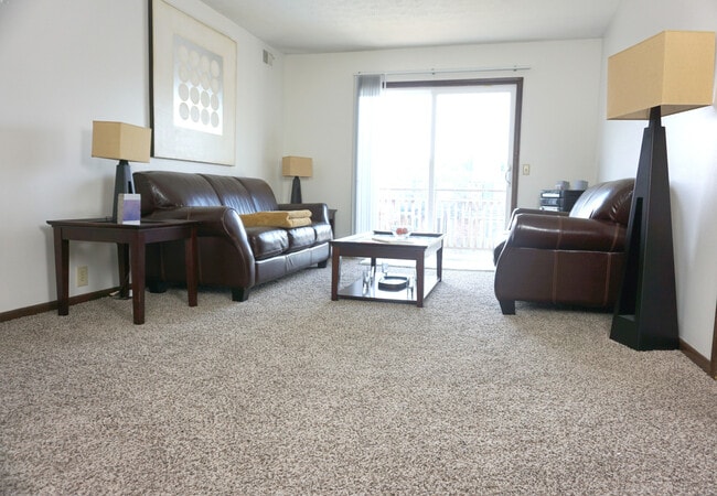 Orleans Square, Ralston, NE 68127 - photo 4