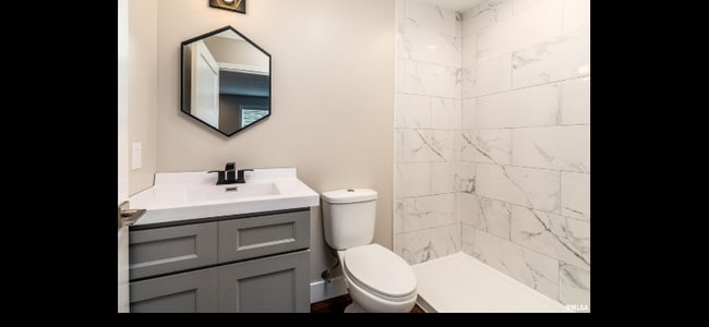 1301 S Holland St, Marion, IL 62959 - photo 6