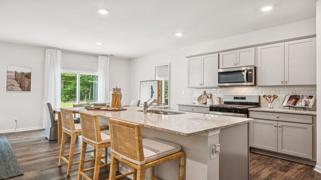 1000 Newman Rd unit 38793186, Williamsburg, VA 23188 - photo 7