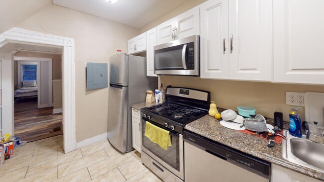 23 Clarke St unit 3, Binghamton, NY 13905 - photo 5