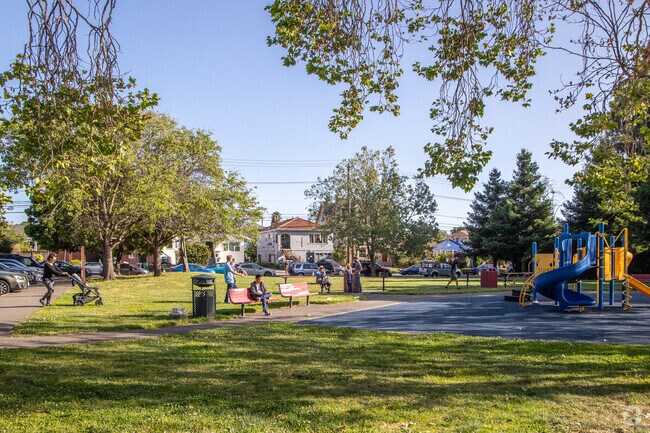 Bushrod Park in Oakland has a new play structure for kids in the area to enjoy.