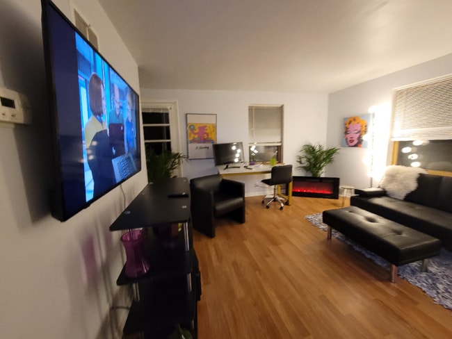 3411 S Howell Ave unit 3411 s howell, Milwaukee, WI 53207 - photo 7