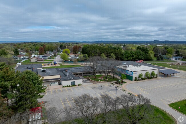 Summit Environmental Elementary School is located in La Crosse, Wisconsin.