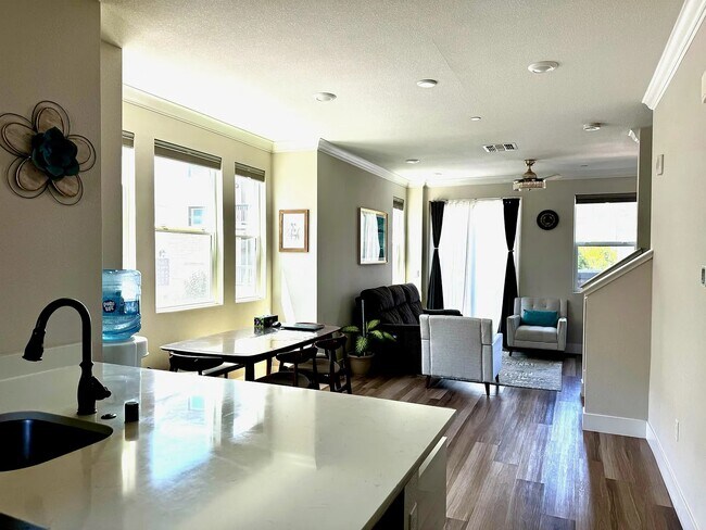 1438 Cherry Cir, Milpitas, CA 95035 - photo 5