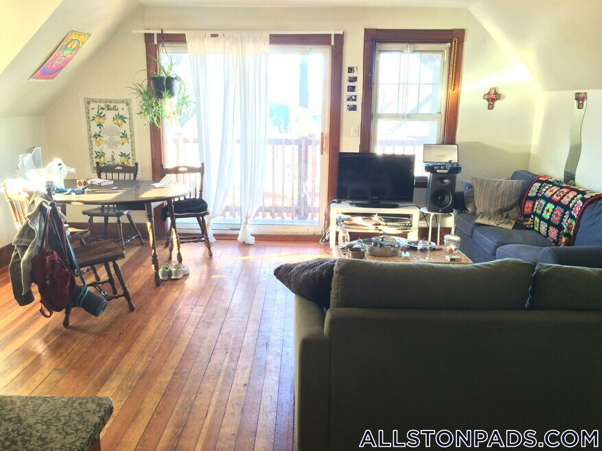 14 Gardner St unit 2F, Allston, MA 02134 - photo 1