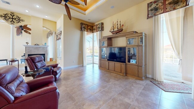 825 Birdie Way, Apollo Beach, FL 33572 - photo 3