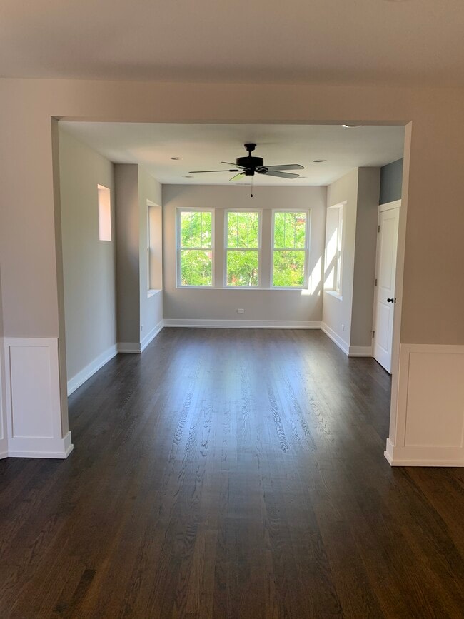 5315 W Montrose Ave unit 2, Chicago, IL 60641 - photo 3