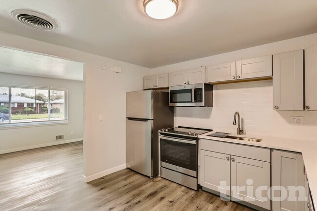 3115 Xanadu St, Aurora, CO 80011 - photo 4