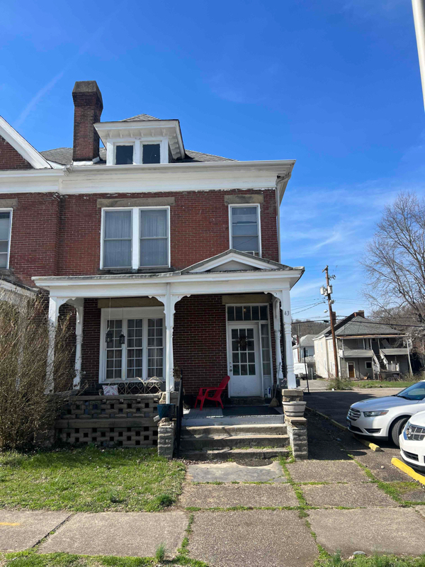 43 N 4th St, Martins Ferry, OH 43935