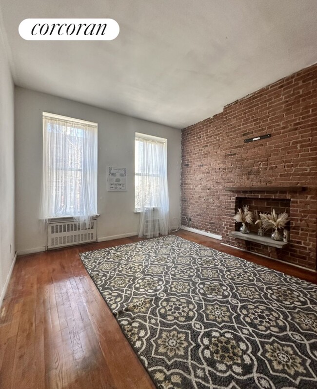 1670 York Ave, New York, NY 10128