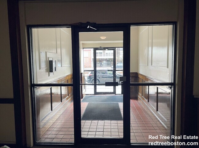 2003 Commonwealth Ave, Brighton, MA 02135 - photo 6