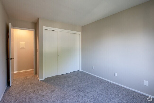 2BR, 1BA - 1,025SF - Primary Bedroom