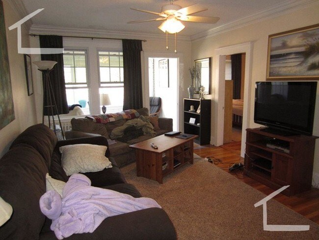 26 Chiswick Rd unit 2, Brighton, MA 02135 - photo 2