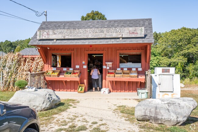 Find fresh, local produce and meat at Campbell's Farm Stand in Griswold, CT.