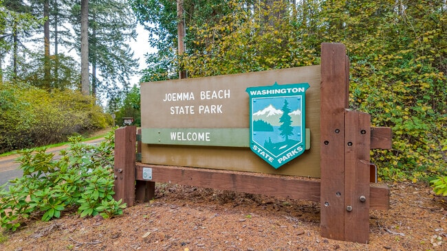 The entrance to Joemma Park.