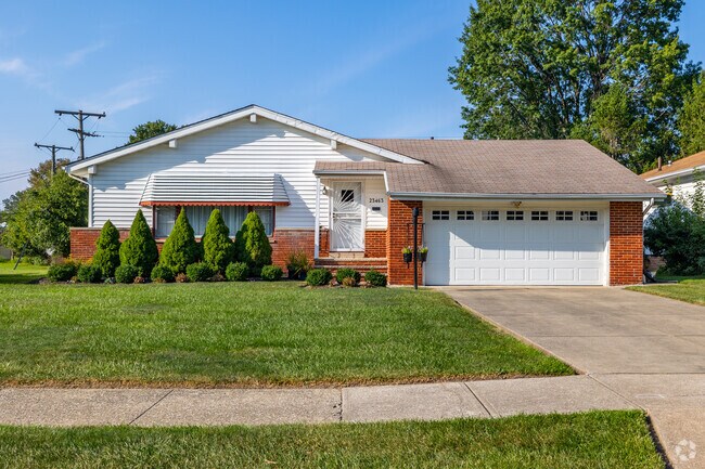 Most homes in Highland Hills have small and easy to maintain lawns.