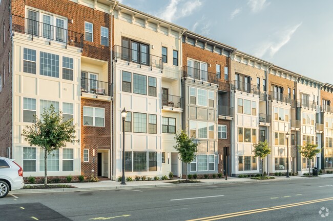 Condos are popular housing options in Willow Lawn.