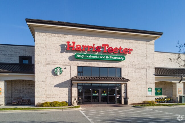 Harris Teeter in Adams Farm Mall near Sedge Field