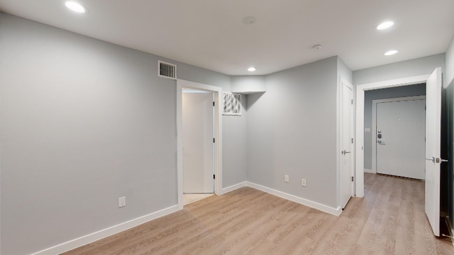 4400 San Jacinto St unit 104, Dallas, TX 75204 - photo 3