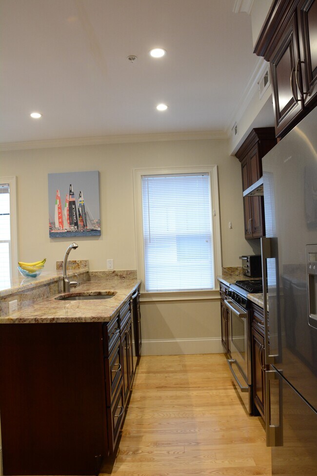 27 Prince St unit 2L, Cambridge, MA 02139 - photo 6
