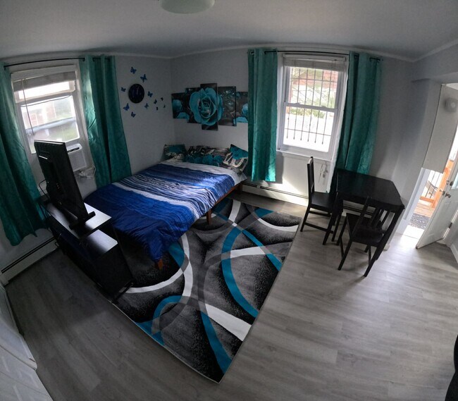 723 Sharon Ave unit 2, Darby, PA 19023 - photo 2