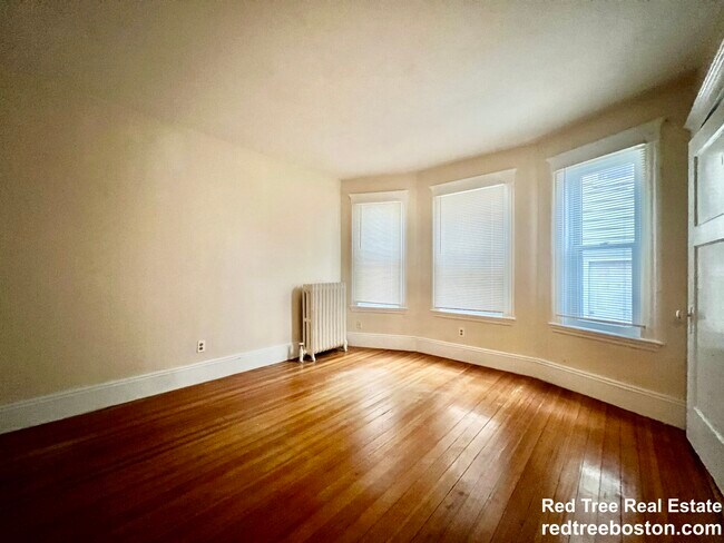 80 Wallingford Rd unit 1, Brighton, MA 02135 - photo 4