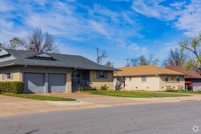 The well-maintained and tidy lawns add sparkle to Community 2000.