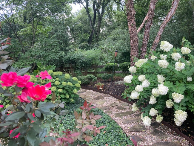 613 Davis Acres Dr, Maryville, TN 37804 - photo 2