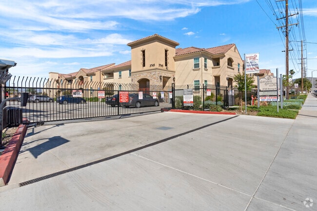 Discover The Best In 55+ Living With Garden Springs Senior Community In Northside Neighborhood