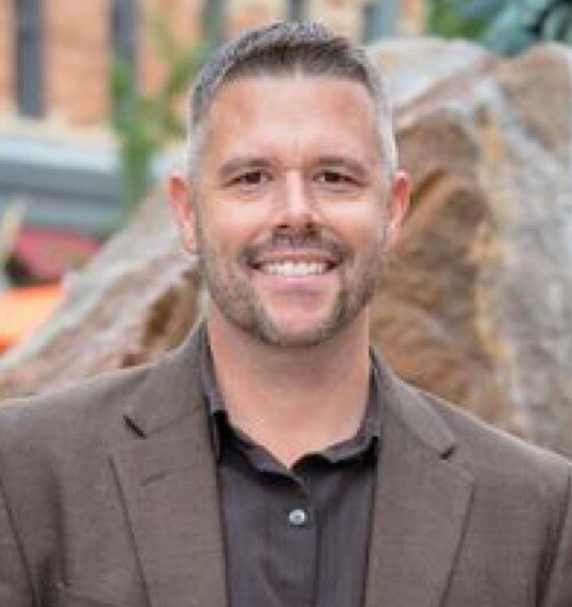 Dustin Janzen