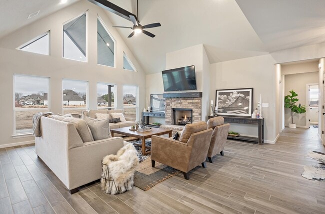 1305 Falls Dr, Sapulpa, OK 74066 - photo 3