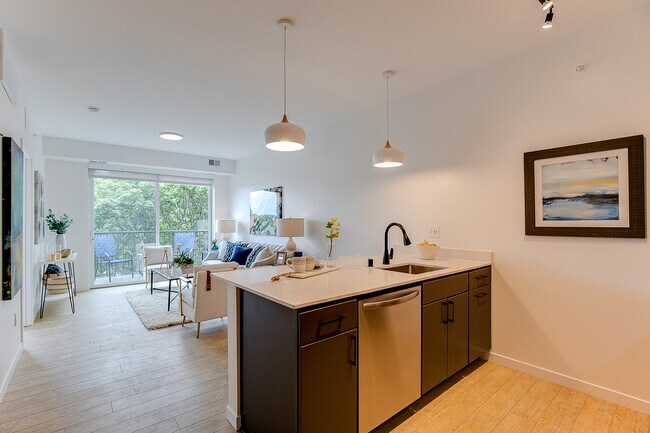 Alexander Apartments, Minneapolis, MN 55408 - photo 2