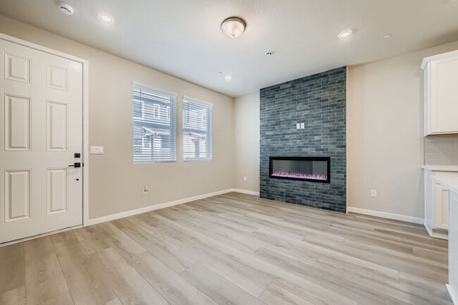 2787 Bear Springs Cir, Longmont, CO 80503 - photo 7