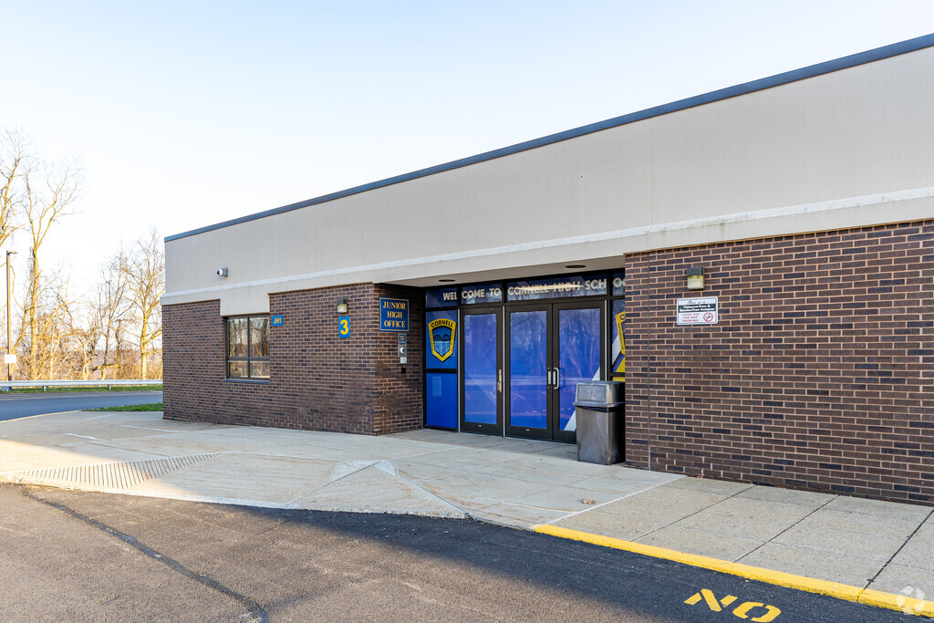 Students of Coraopolis and Neville Island attend Cornell High School.