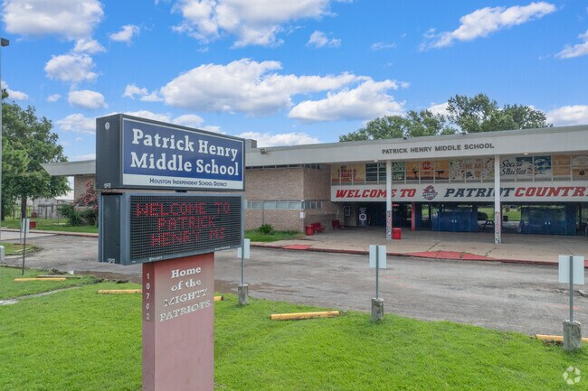 Patrick Henry Middle School is in Houston, Texas, near the Greater Greenspoint area.