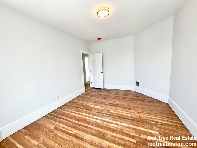 79 Sydney St unit 1, Dorchester, MA 02125 - photo 7