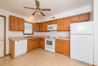 110 Pinnacle Height Dr, Morgantown, WV 26505