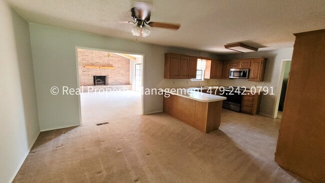 106 Oak St, Arkoma, OK 74901 - photo 4