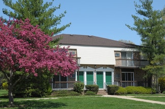 2880 Birchwood Ct, North Brunswick, NJ 08902