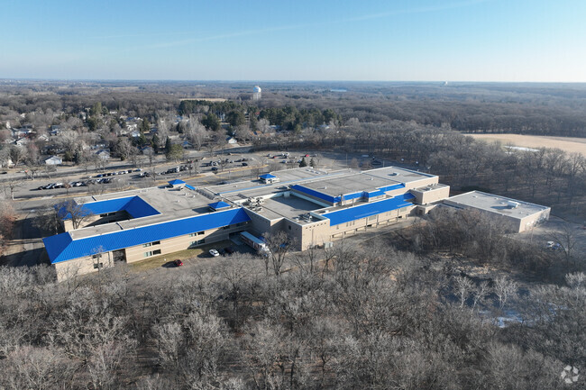 The student-teacher ratio at Sartell Middle School is 16 to 1.