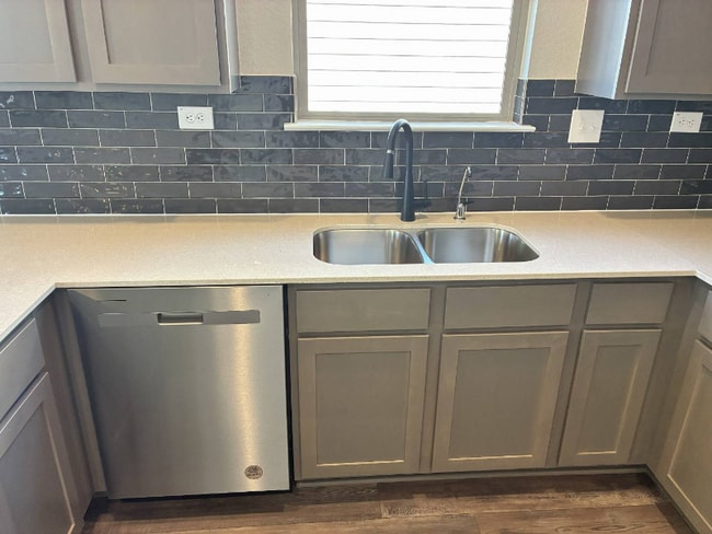 104 Bass Ln, New Braunfels, TX 78130 - photo 6