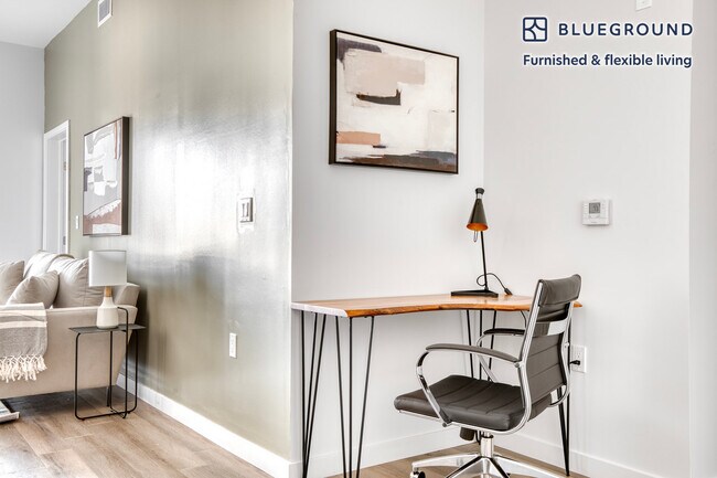 505 N Silver Lake Blvd unit FL4-ID978, Los Angeles, CA 90026 - photo 5